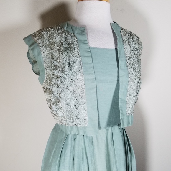 Paul Sachs Vintage Green Sundress Shrug & Earrings - Picture 5 of 8